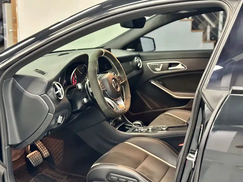 Mercedes-Benz CLA AMG