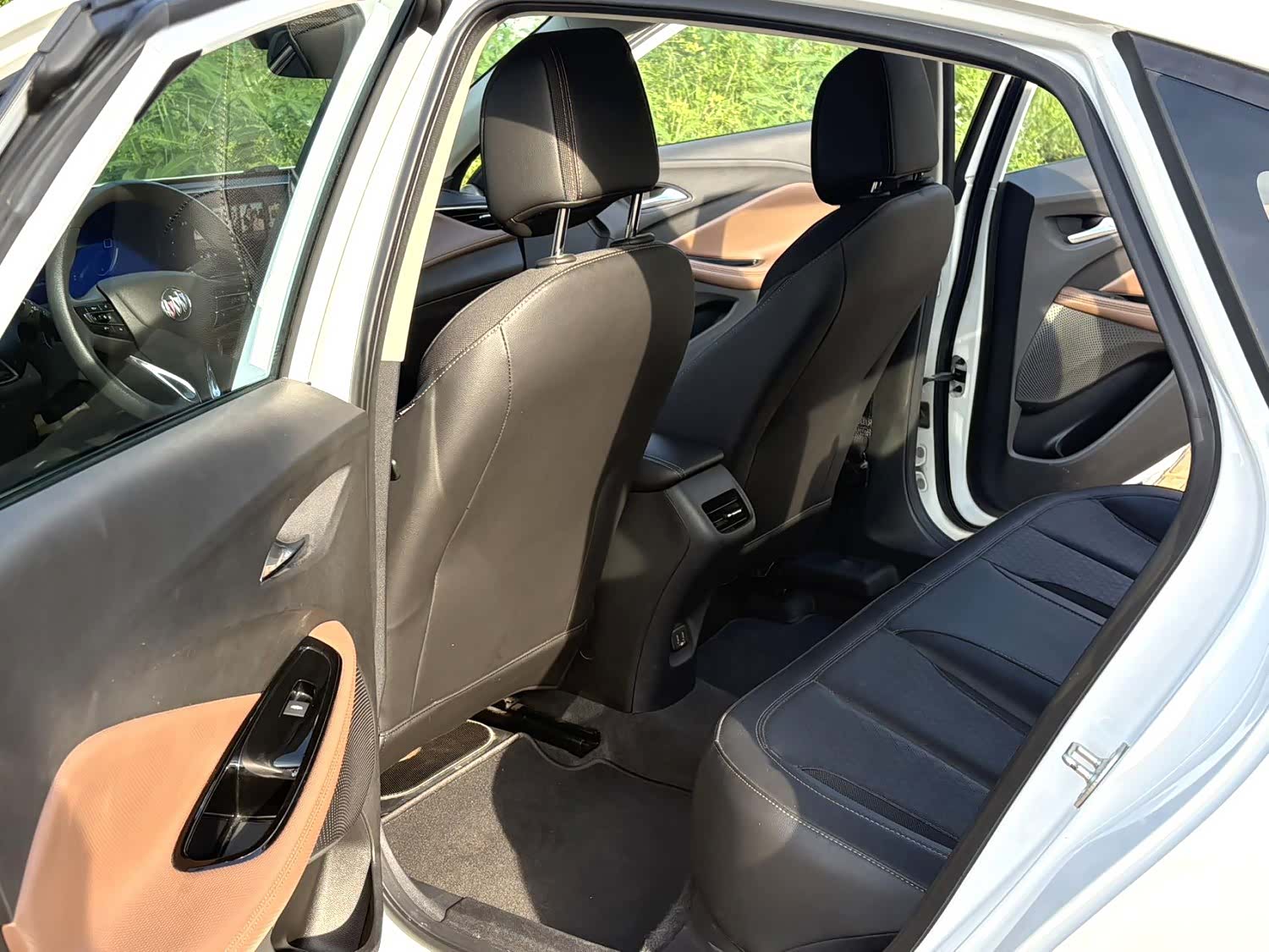 Buick Verano, 2022 11