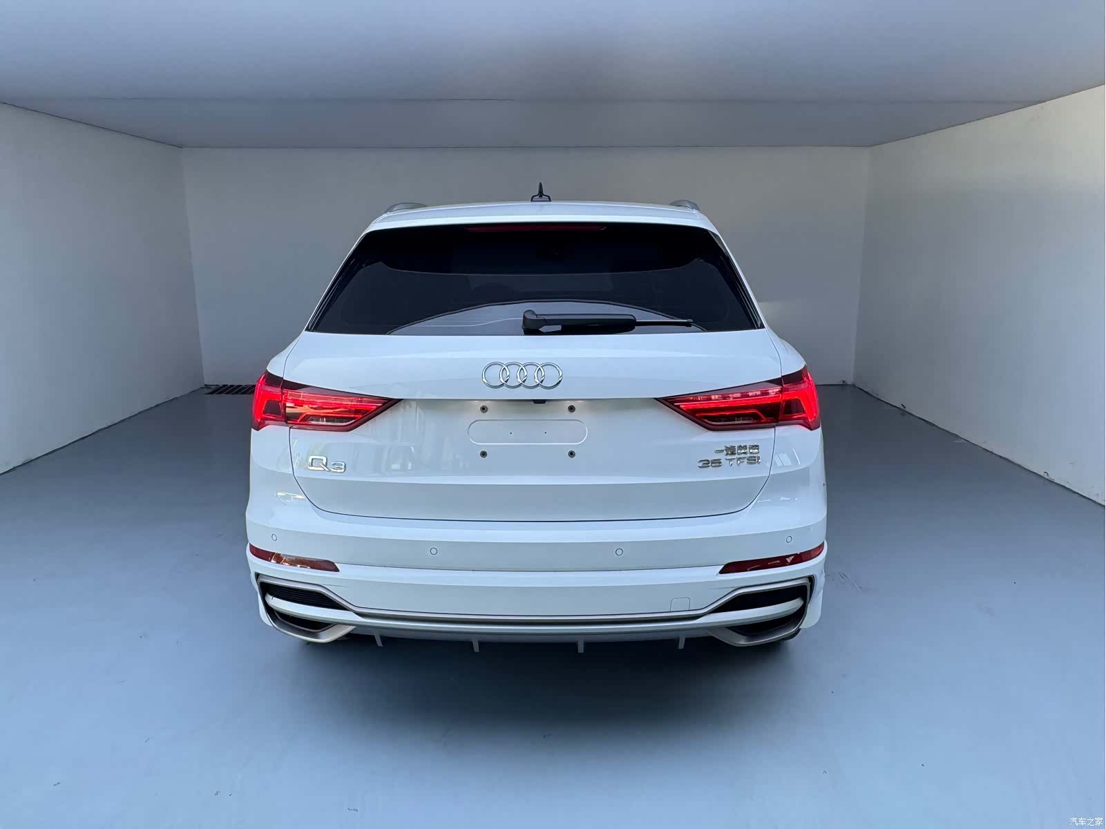 Audi Q3, 2023 все фото