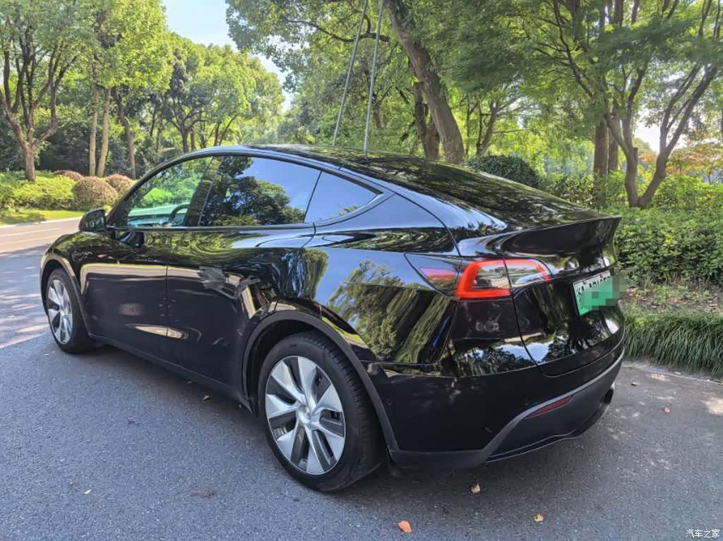 Tesla Model Y, 2022 6