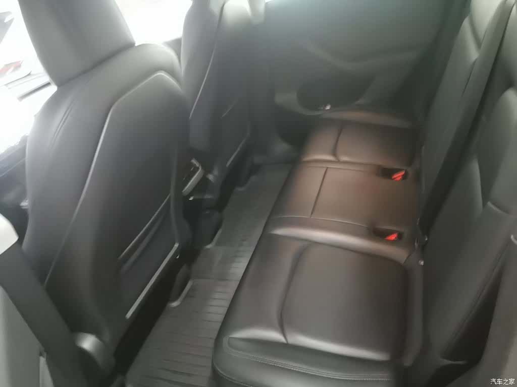 Tesla Model Y, 2021 17