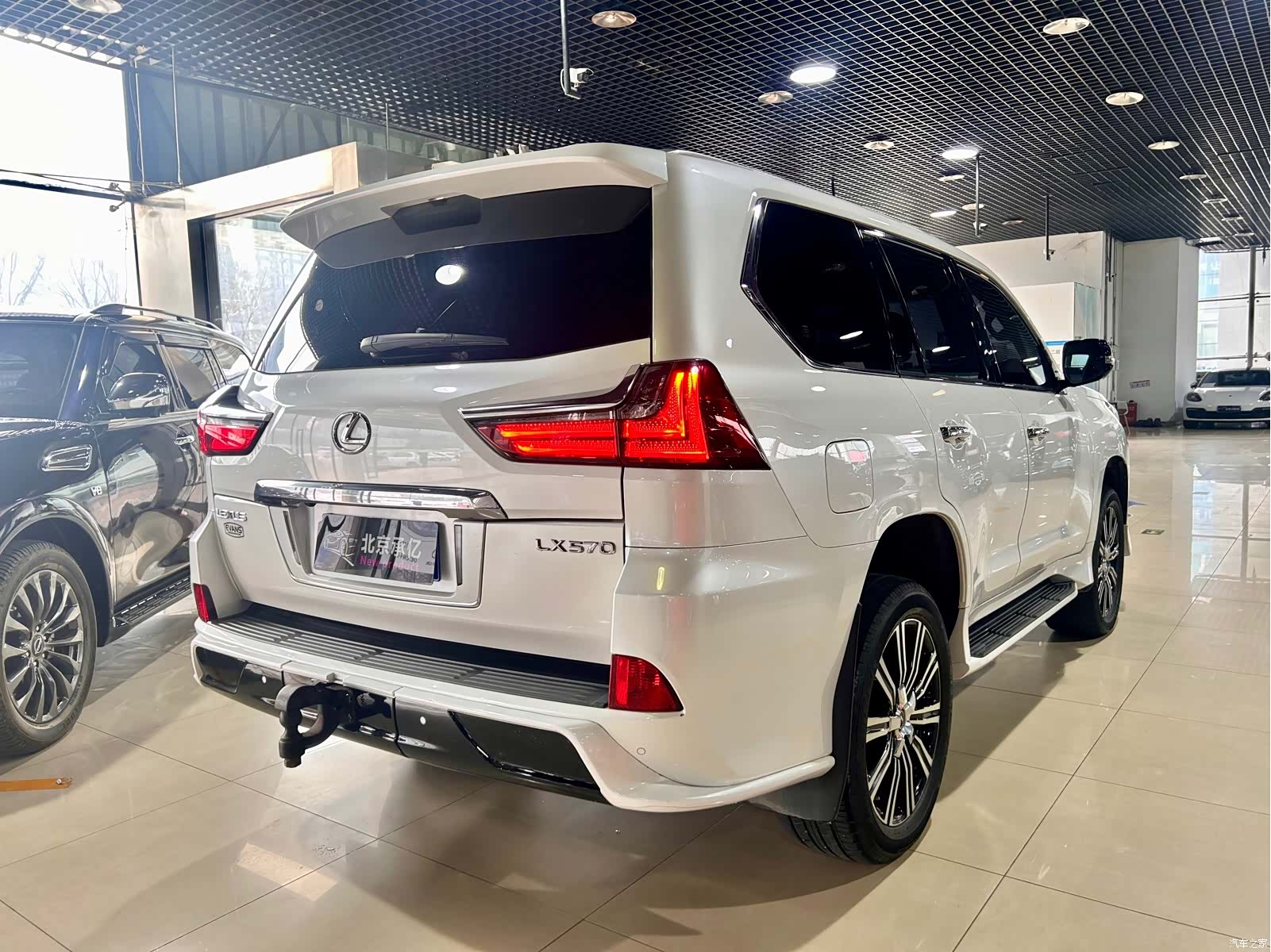 Lexus LX, 2018 16