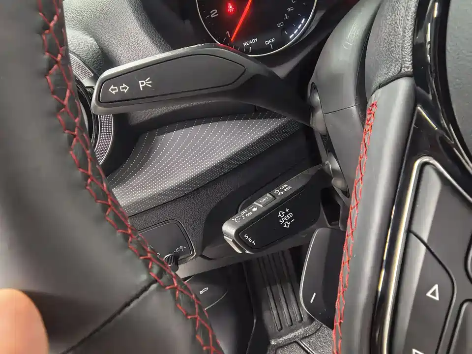 Audi Q2L Audi Q2L