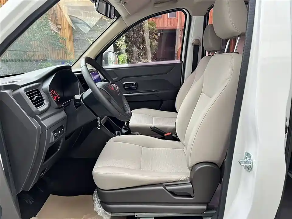 Wuling Wuling Hongguang V