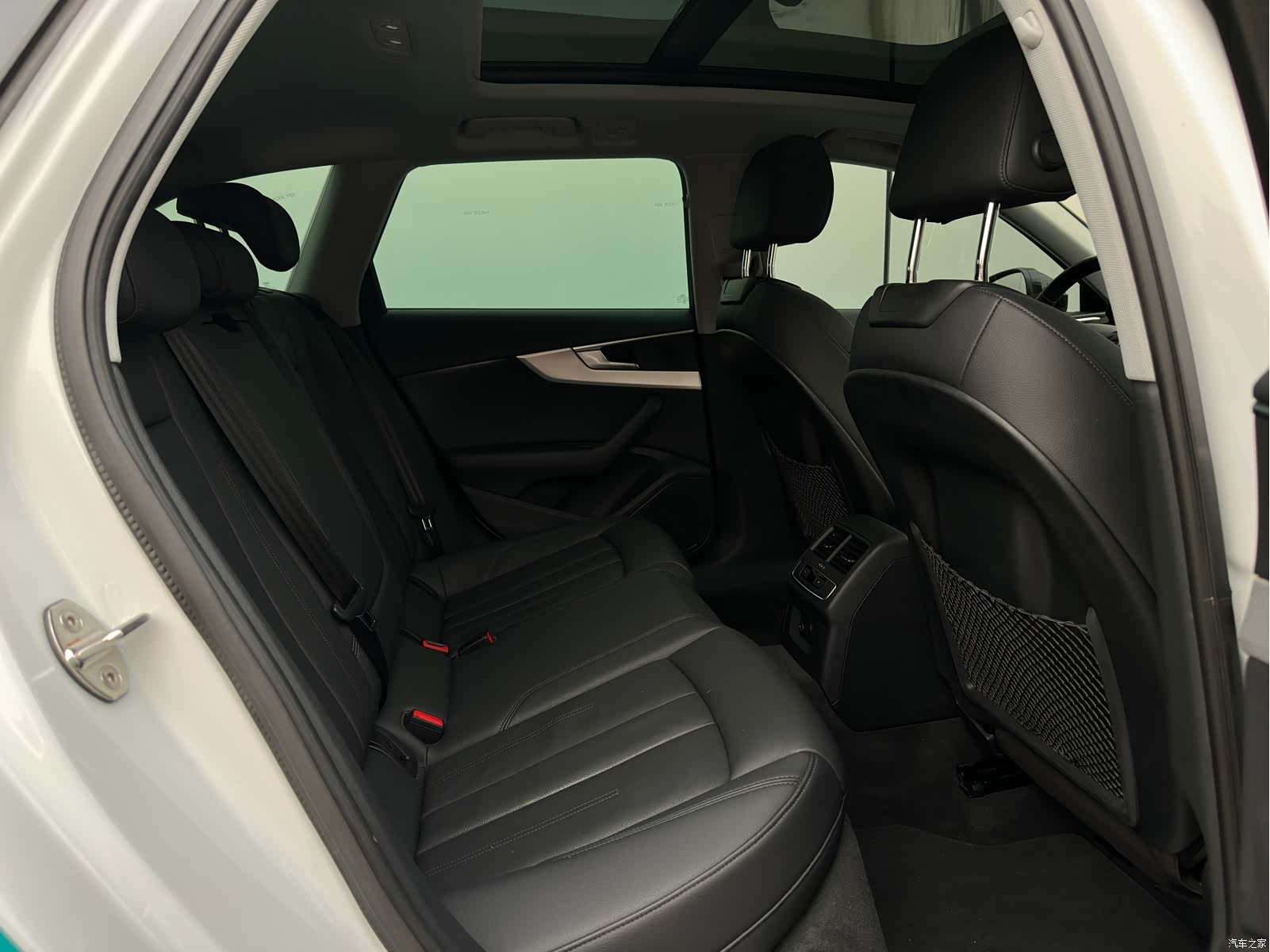 Audi A4, 2020 9