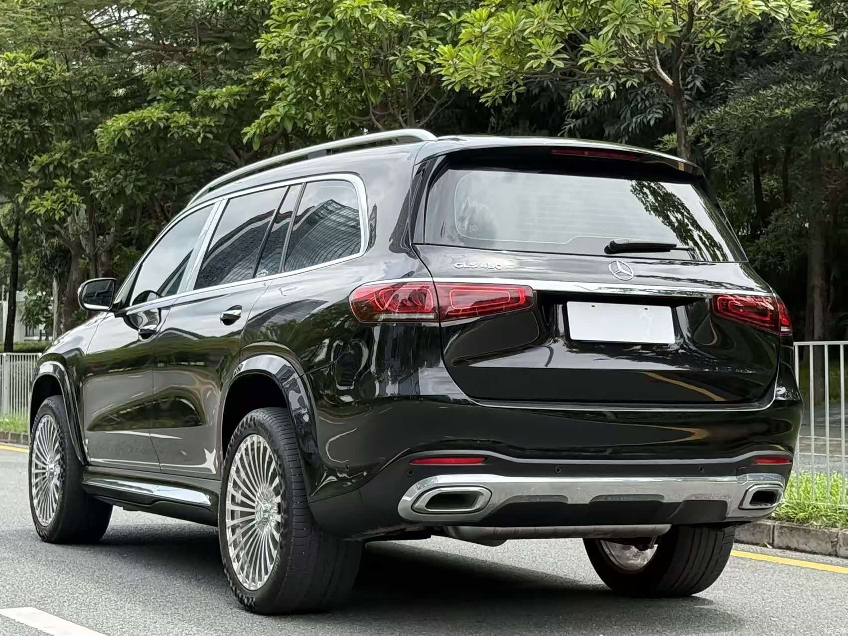 Mercedes-Benz GLS, 2023 19