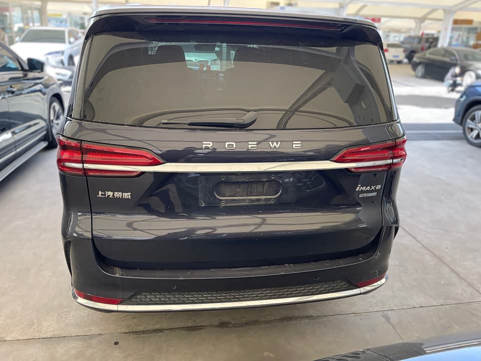 Roewe iMAX8