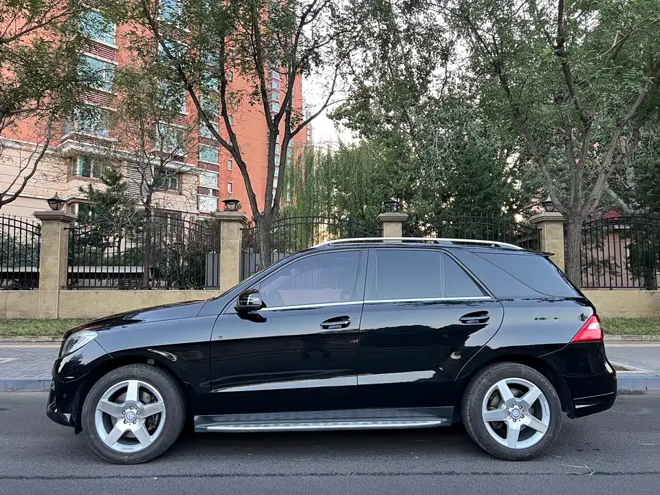 Mercedes-Benz M class