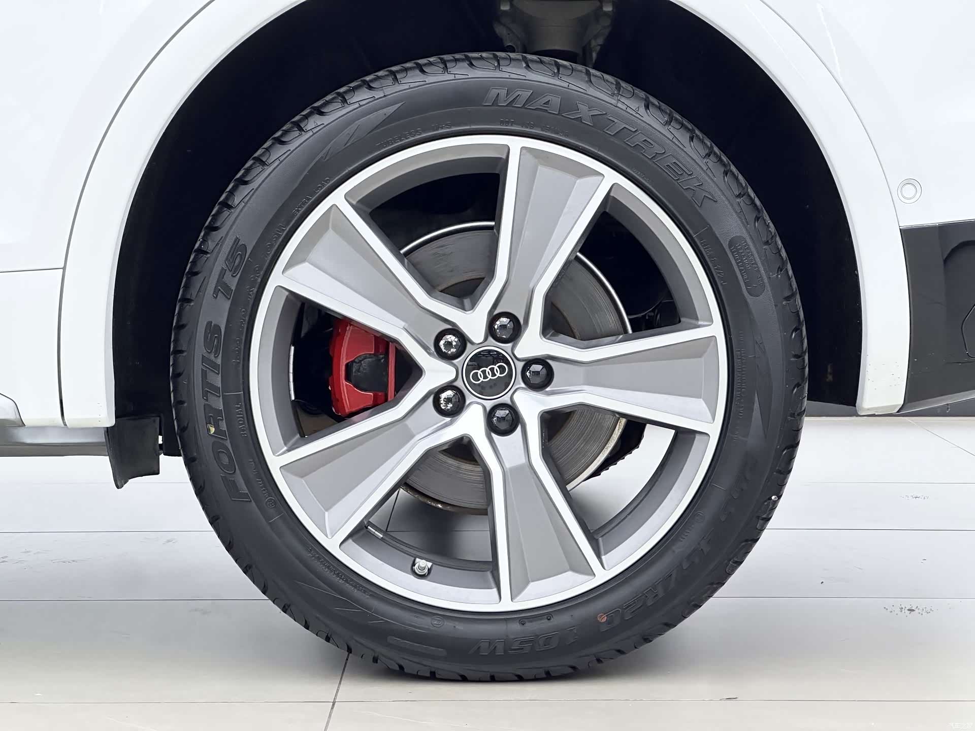 Audi Q5L, 2022 2