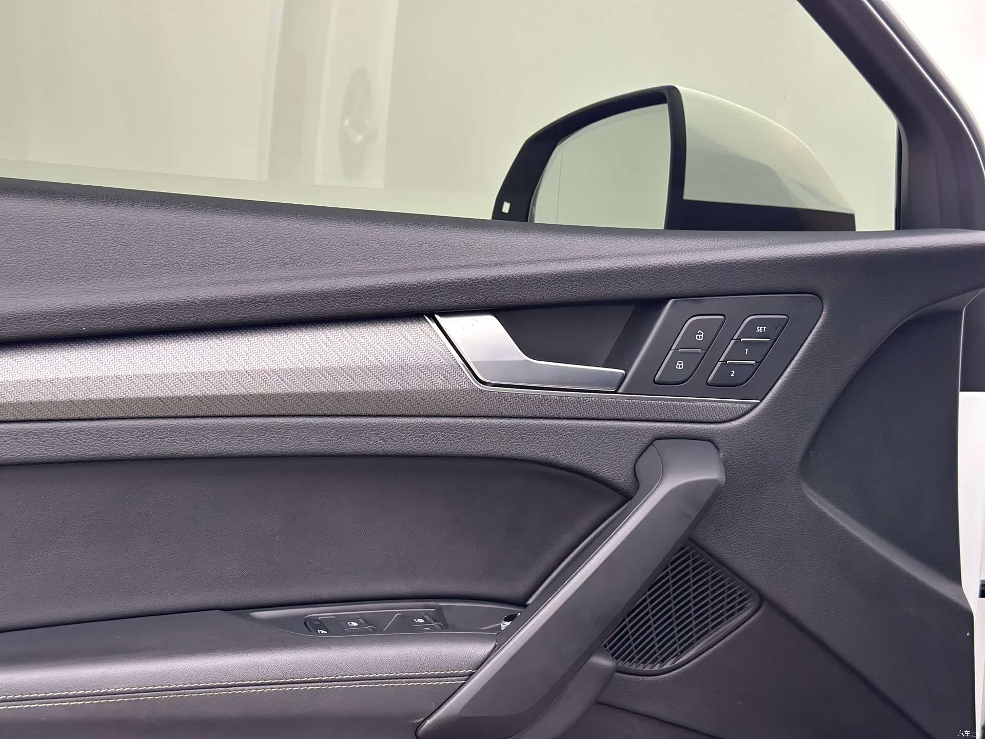 Audi Q5L, 2022 14