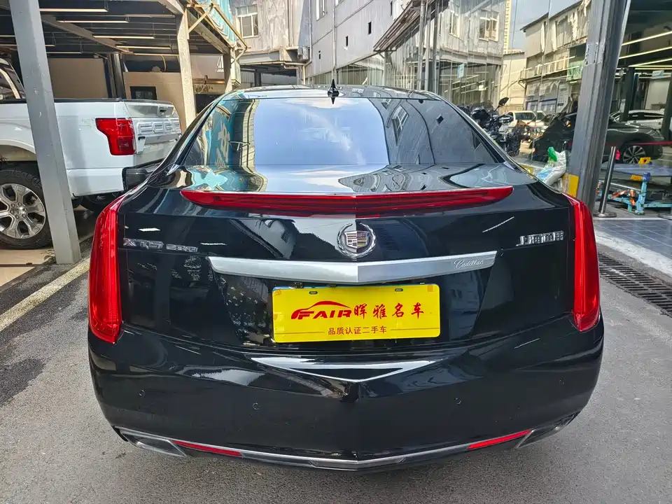 Cadillac XTS