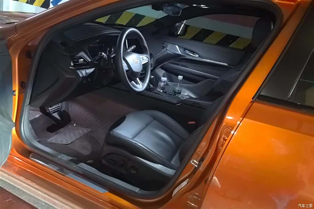 Cadillac CT4, 2023 8