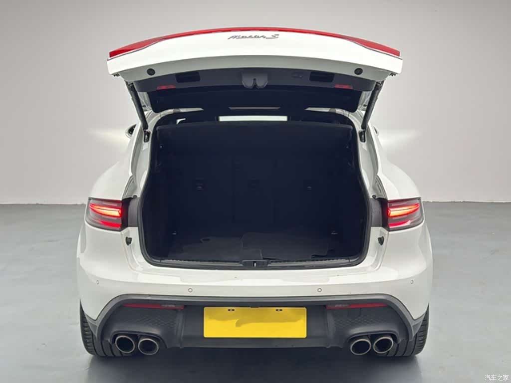 Porsche Macan, 2023 все фото