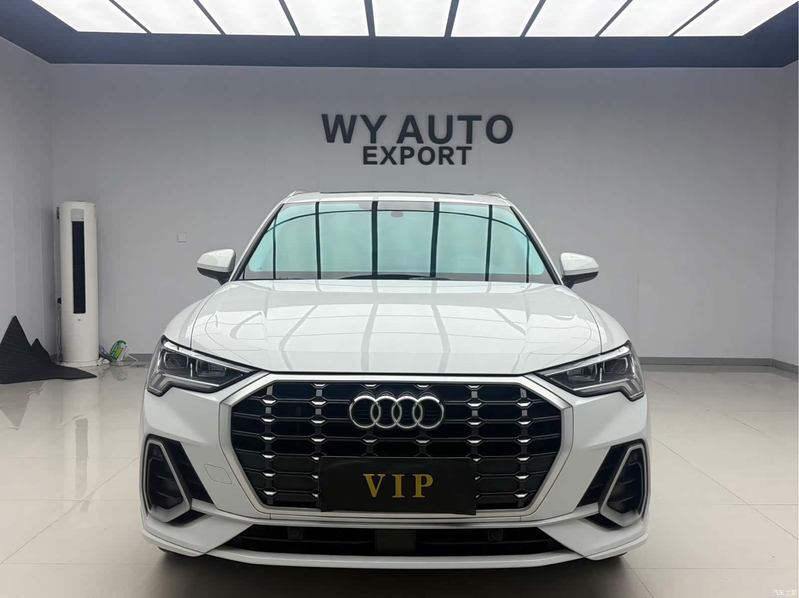 Audi Q3, 2023 3