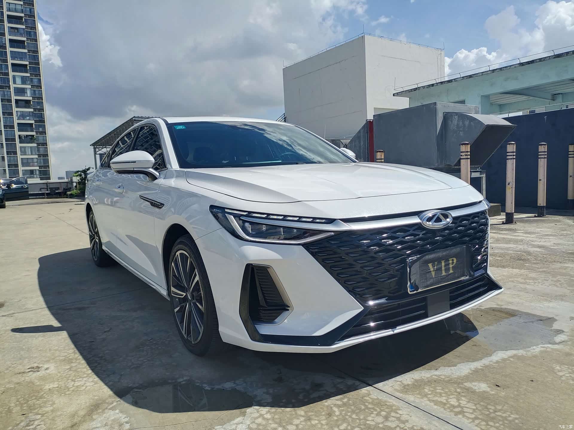 Chery Arrizo 8, 2022 3