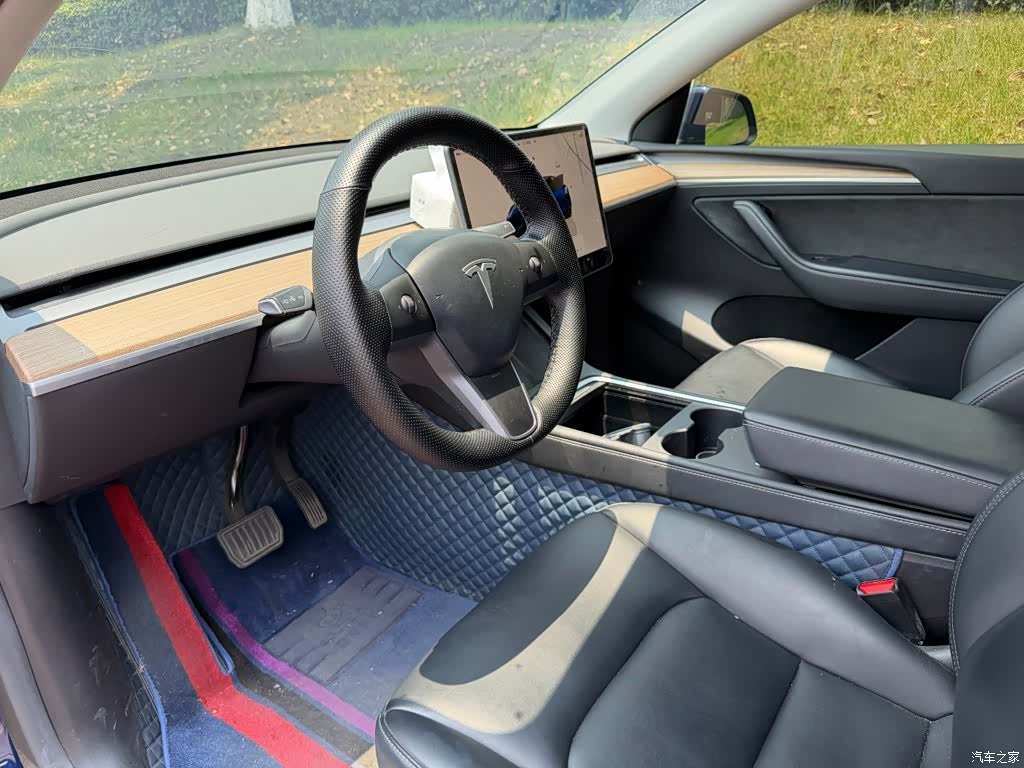Tesla Model Y, 2022 7