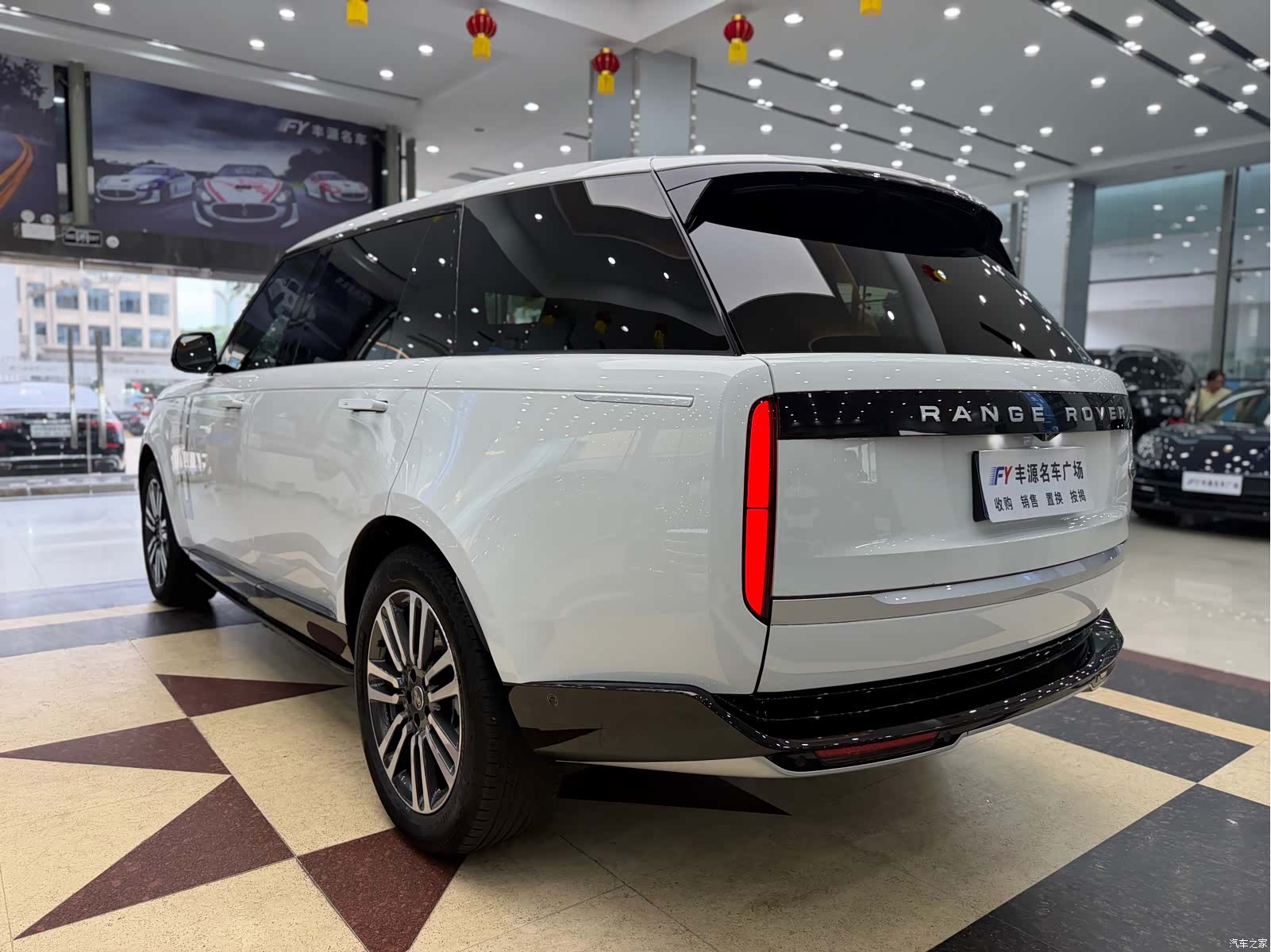 Land Rover Range Rover, 2022 32