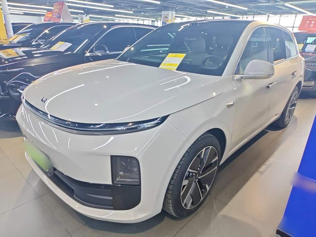 Li Auto L6