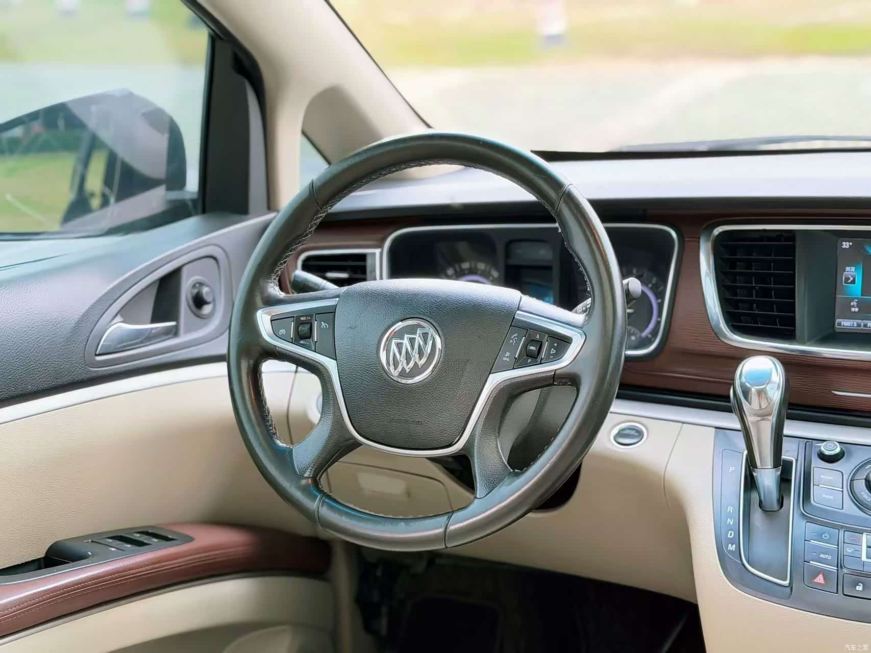 Buick GL8, 2018 11