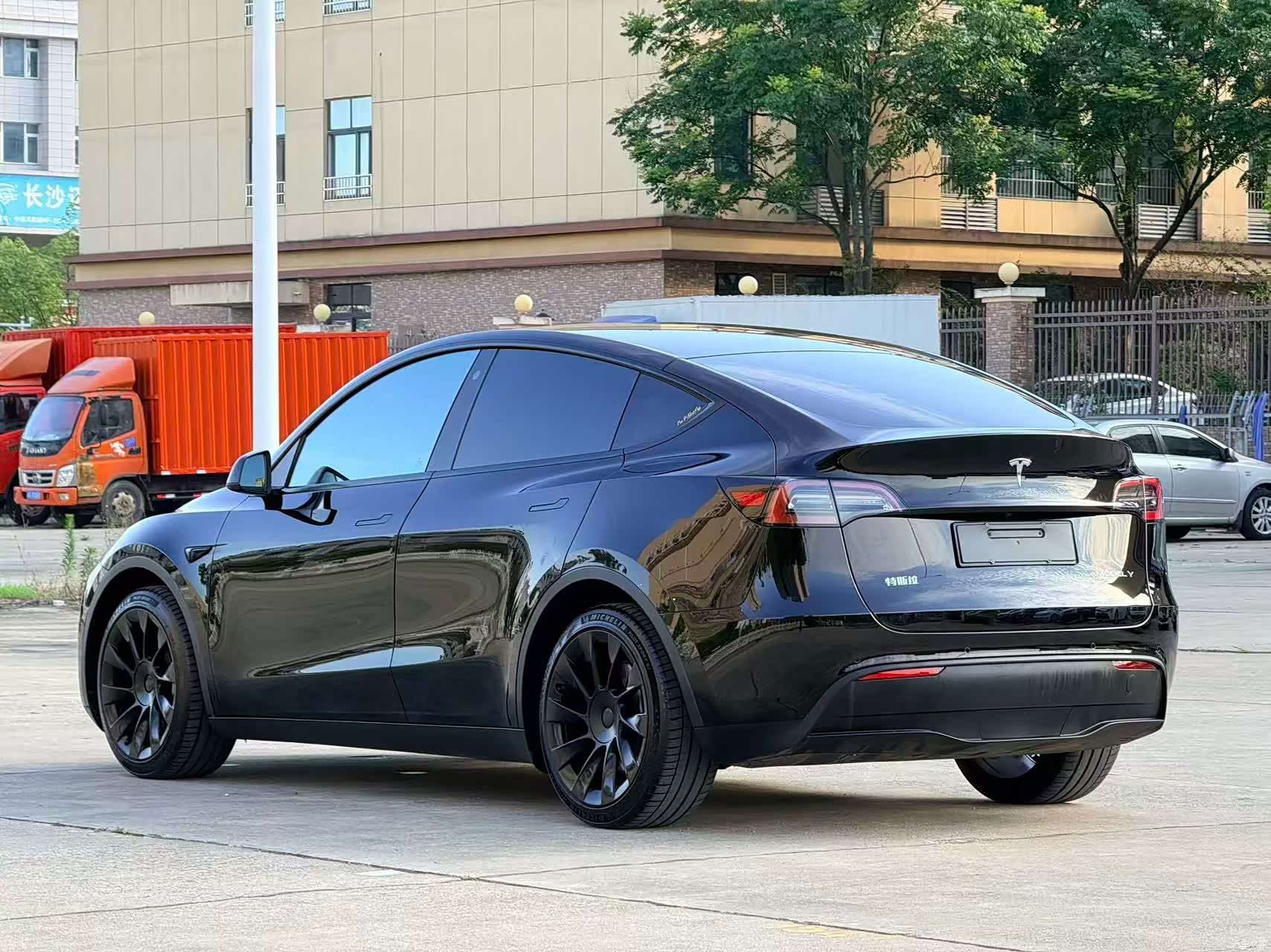 Tesla Model Y, 2021 6