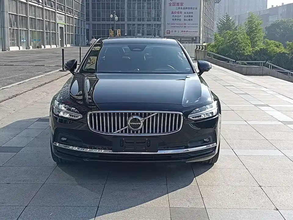 Volvo S90