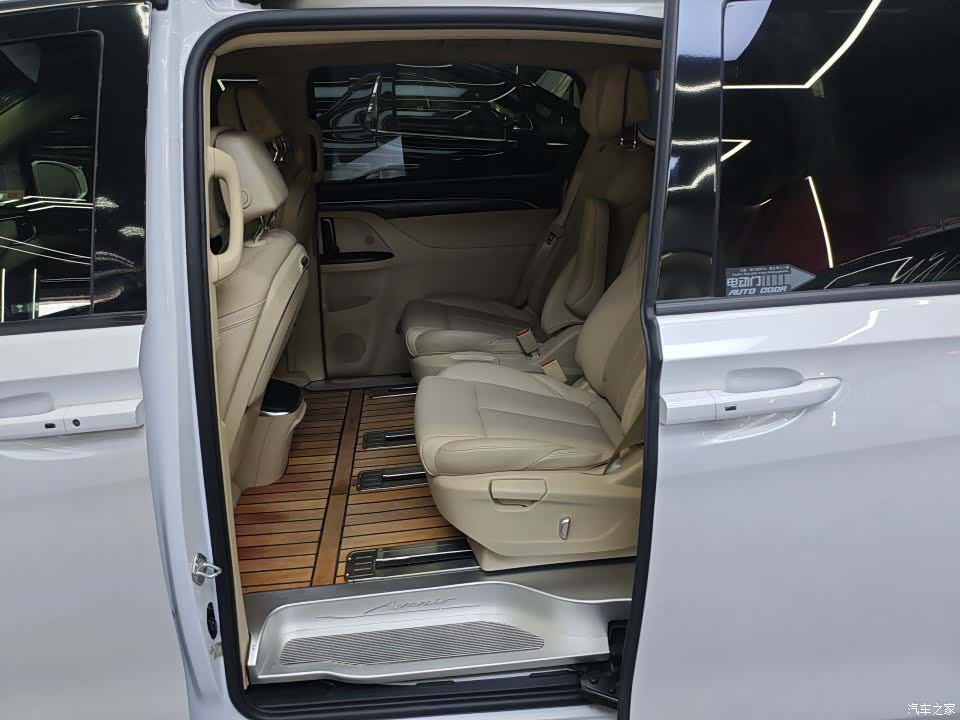 Buick GL8, 2022 все фото