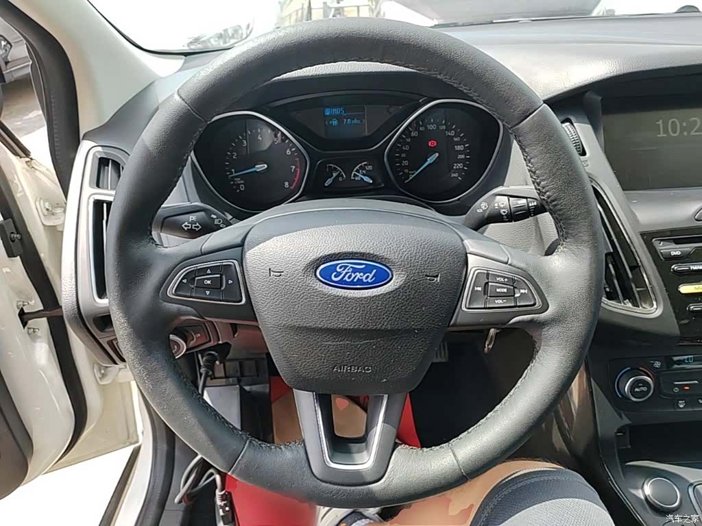 Ford Focus, 2017 11
