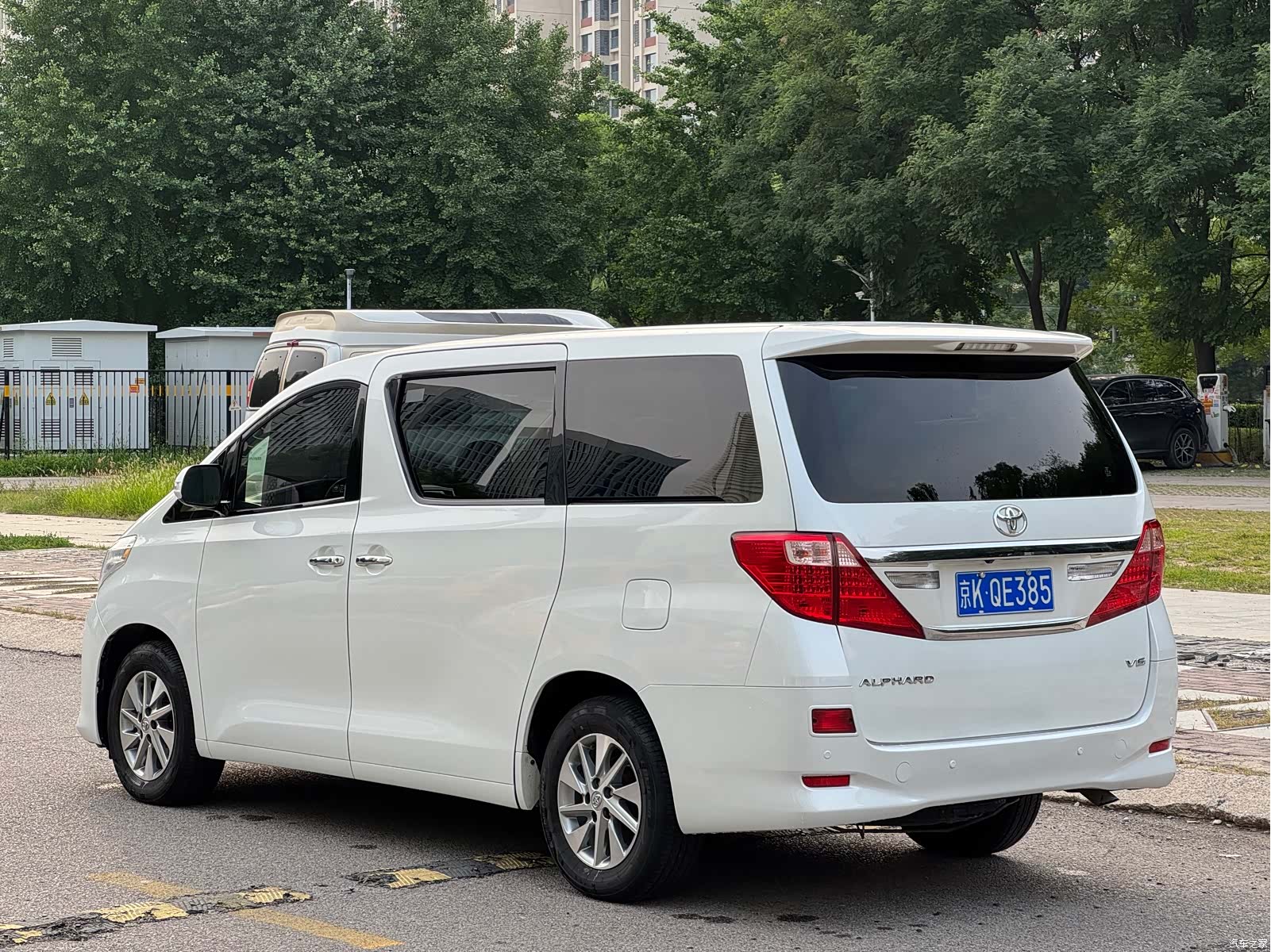 Toyota Alphard, 2012 6