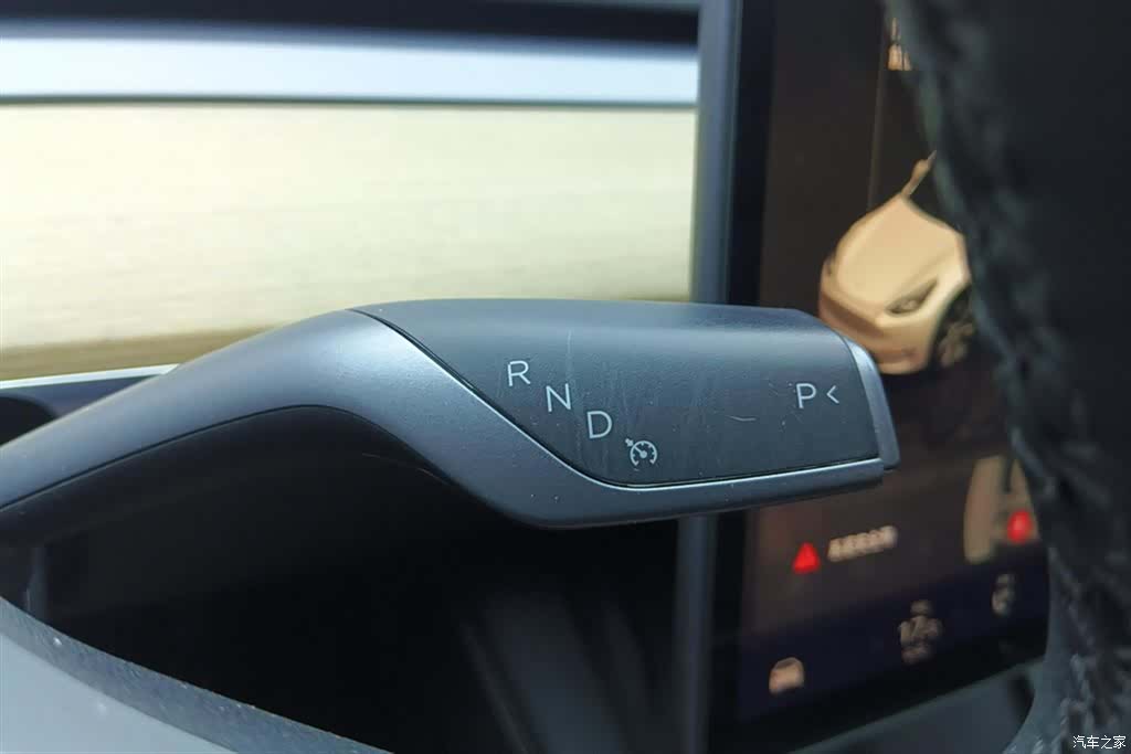 Tesla Model Y, 2022 16