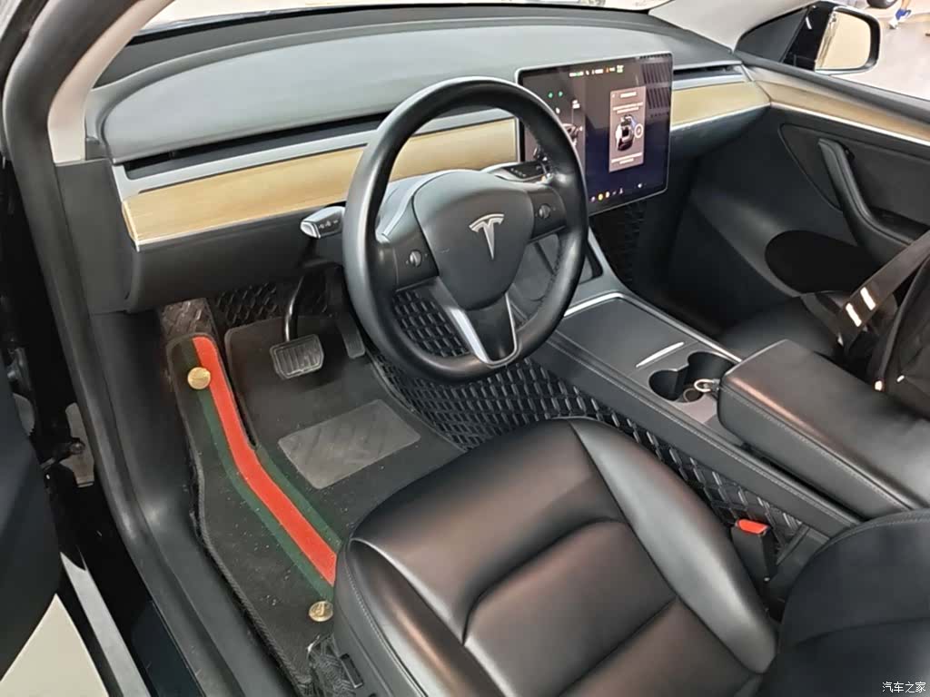 Tesla Model Y, 2022 10