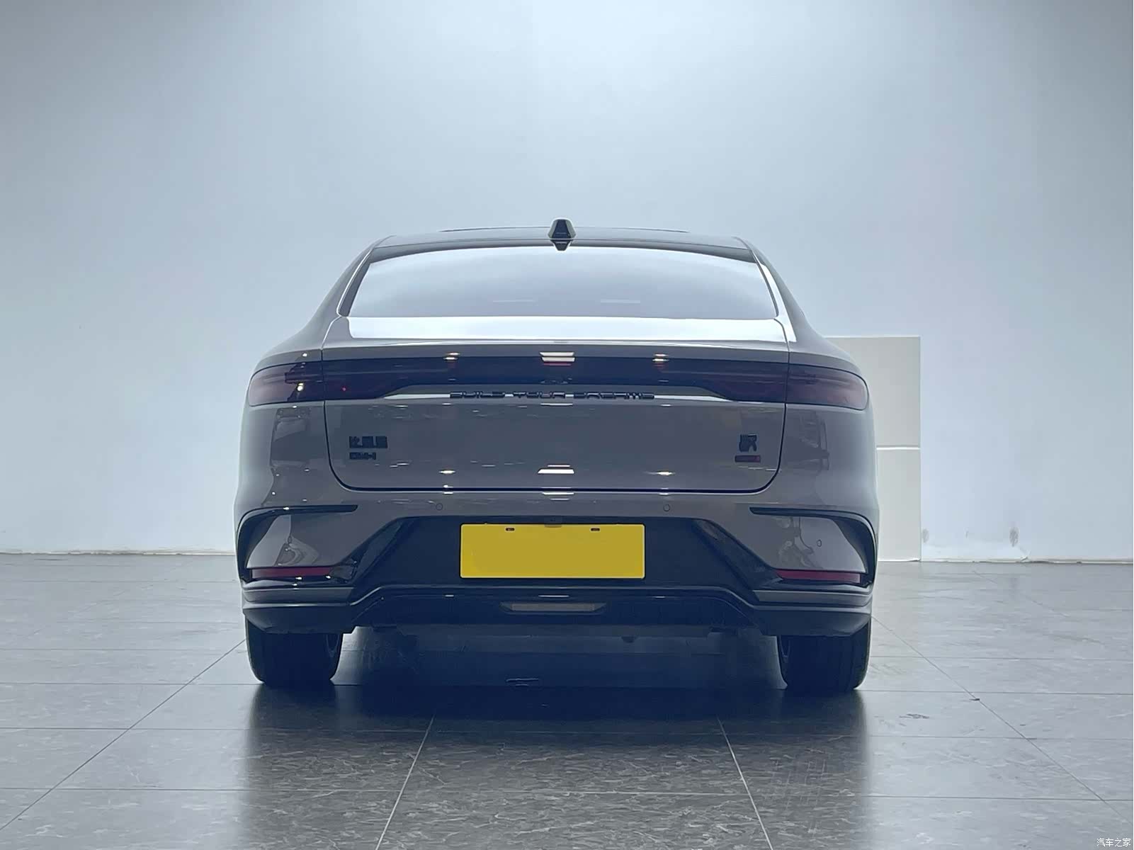 BYD Han, 2025 4