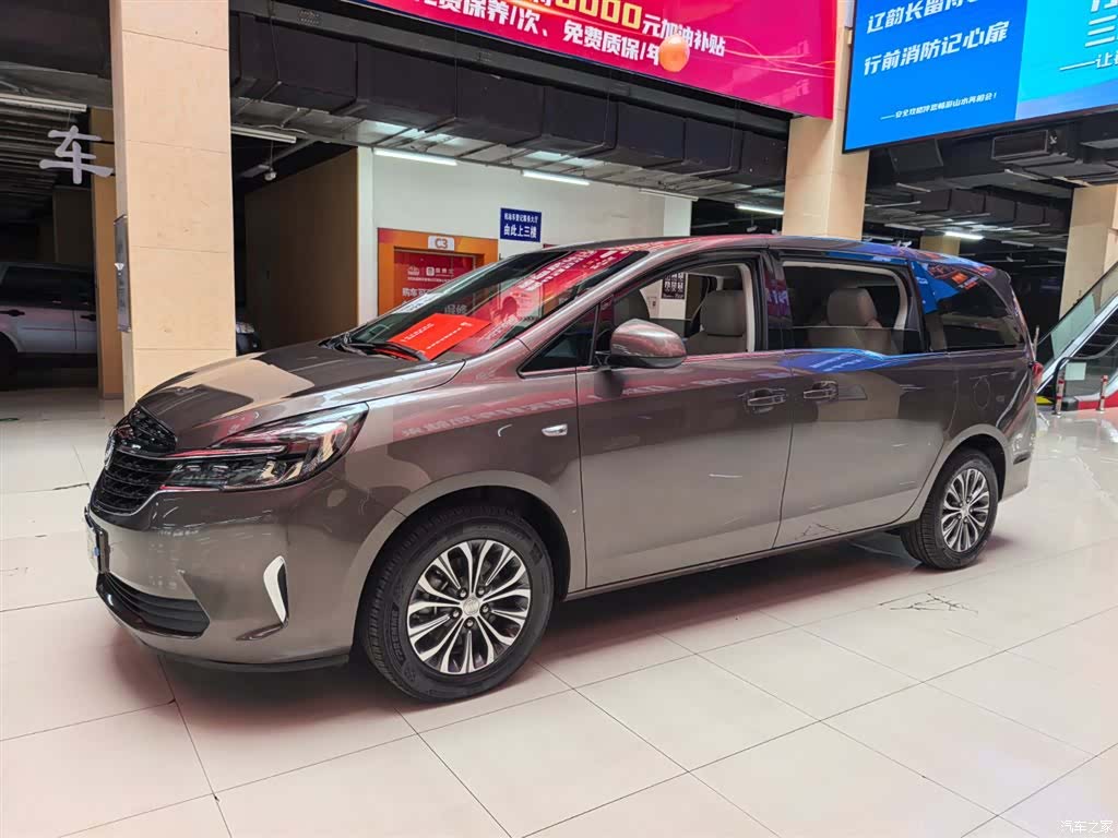 Buick GL8, 2022 1