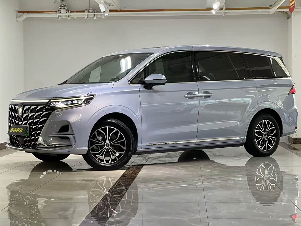 Roewe iMAX8