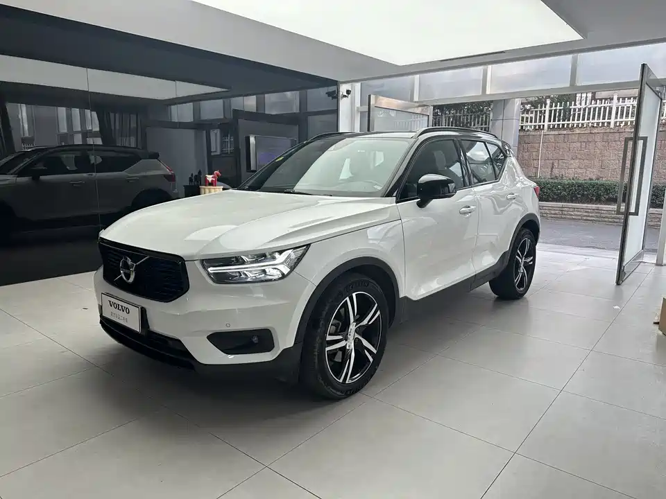 Volvo XC40