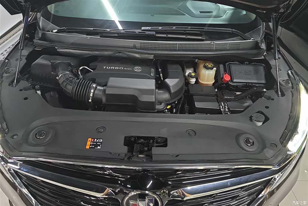 Buick GL8, 2021 10