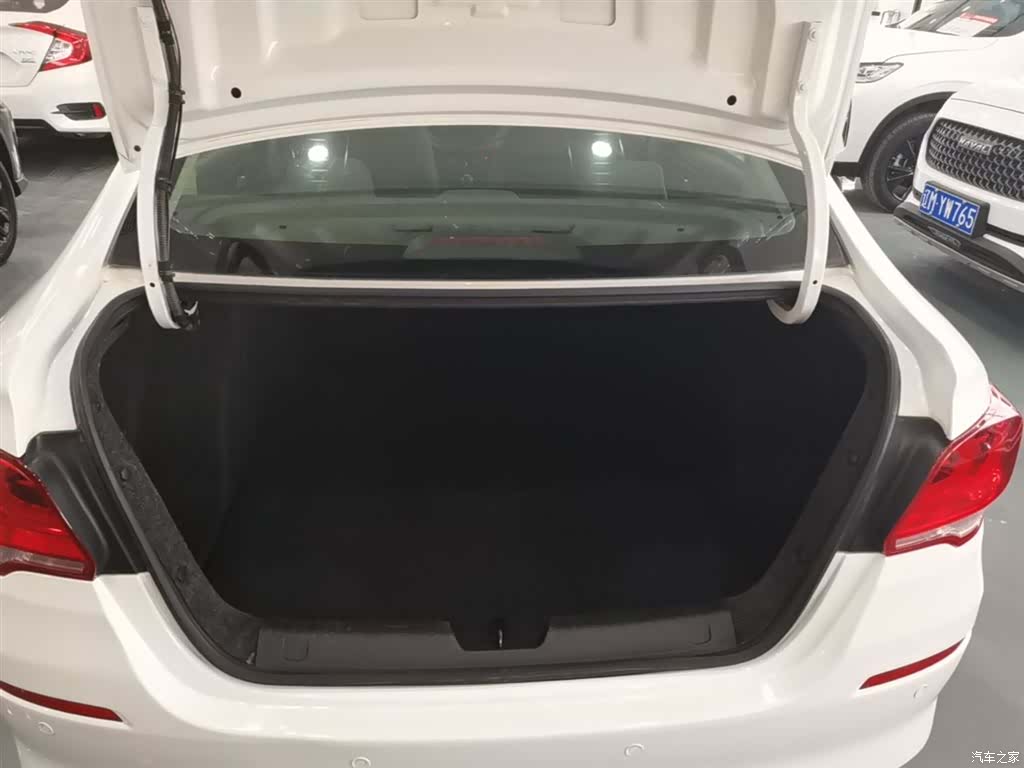 Chevrolet 320, 2019 19