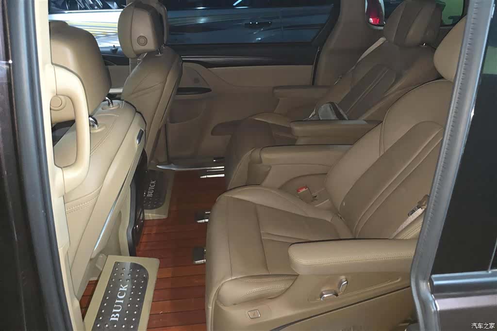 Buick GL8, 2021 11