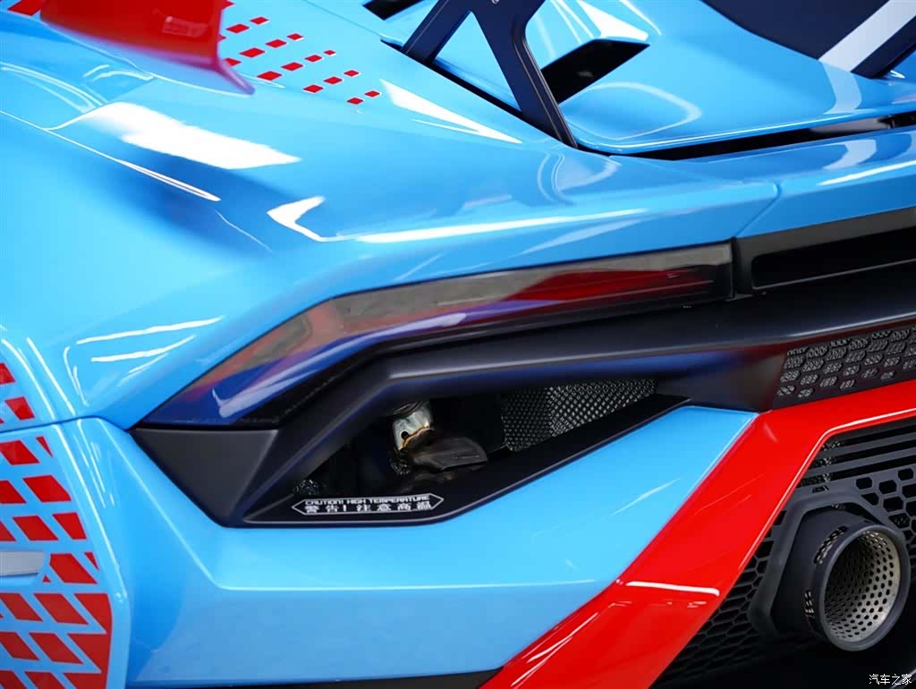 Lamborghini Huracán, 2024 4