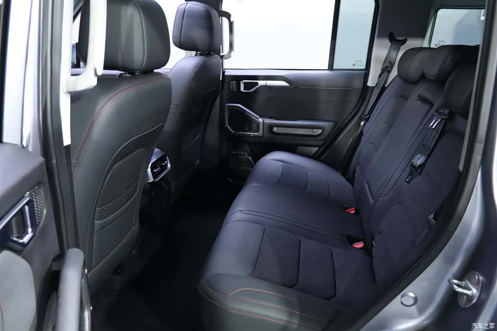 Jetour Traveller, 2024 15