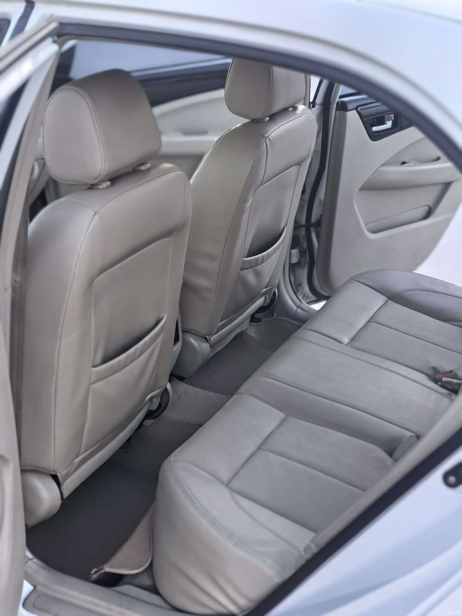 Geely GC7, 2014 13