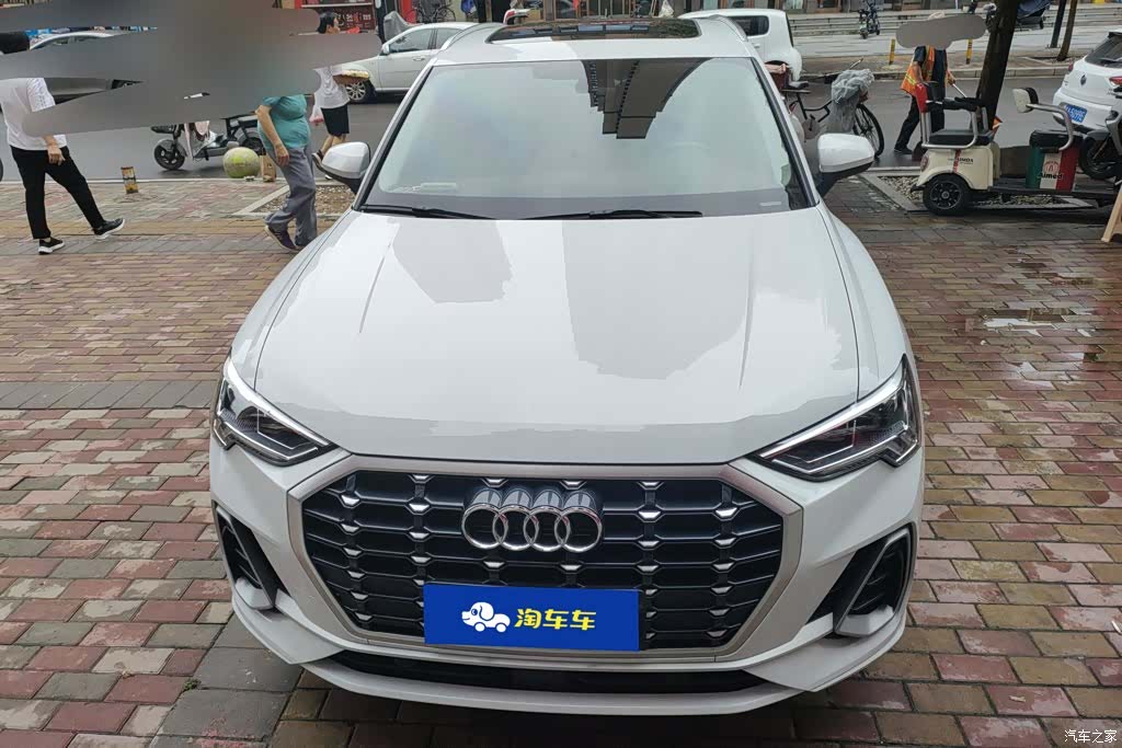 Audi Q3, 2022 2