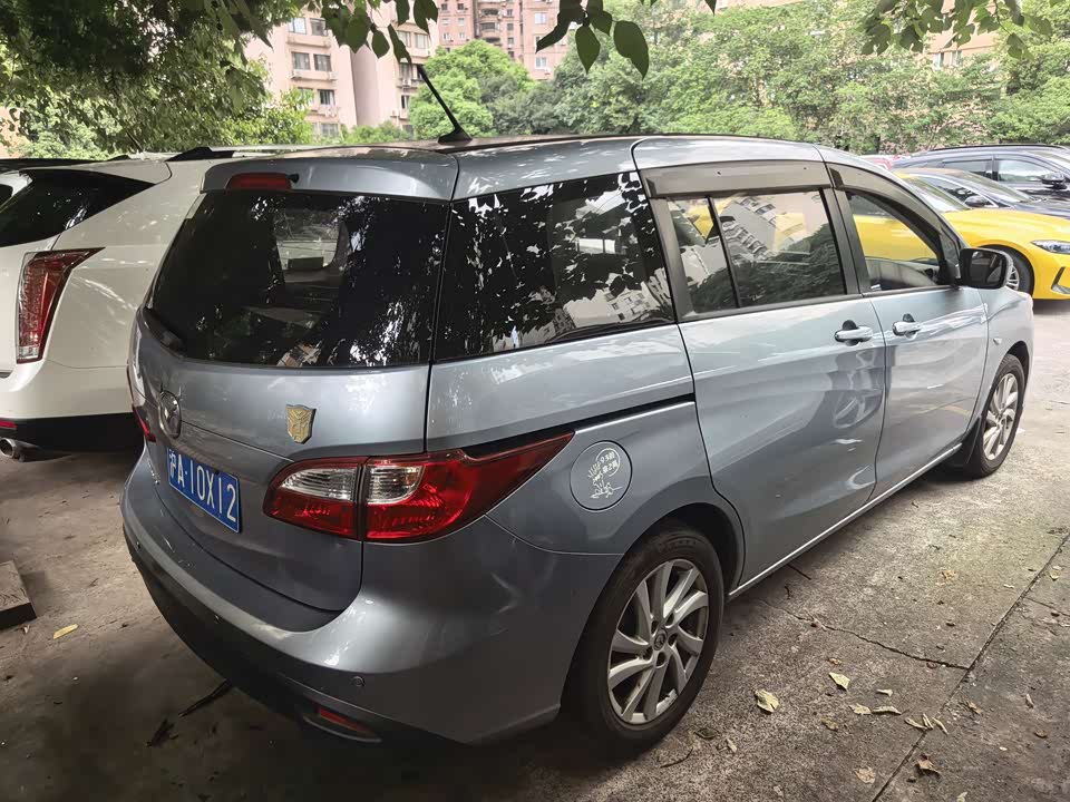 Mazda 5