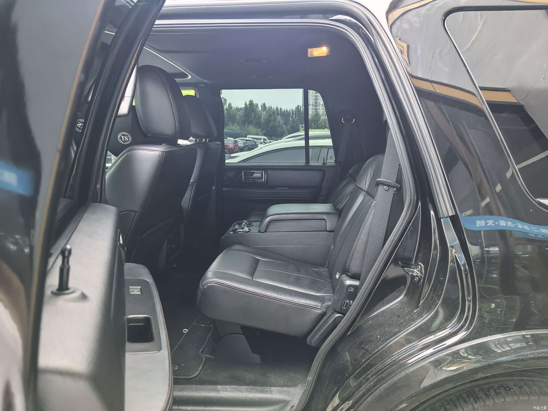 Lincoln Navigator, 2017 все фото
