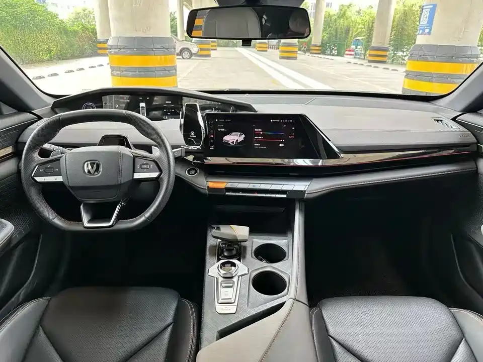Changan UNI-V