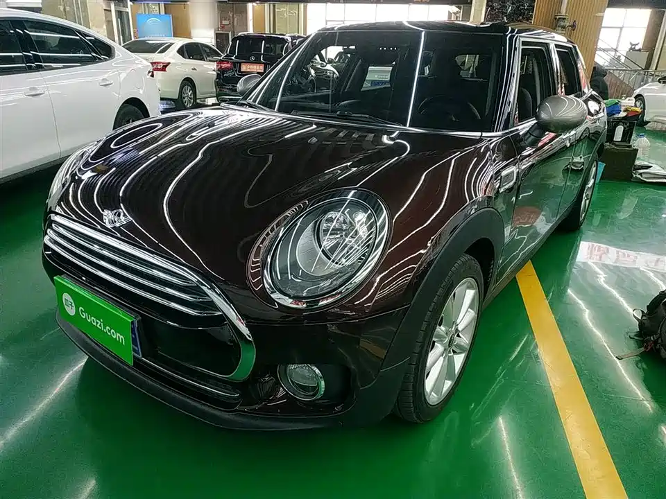 MINI CLUBMAN