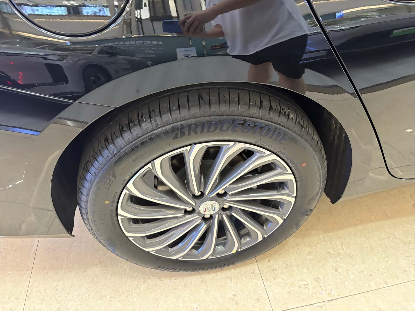 Buick LaCrosse, 2026 10
