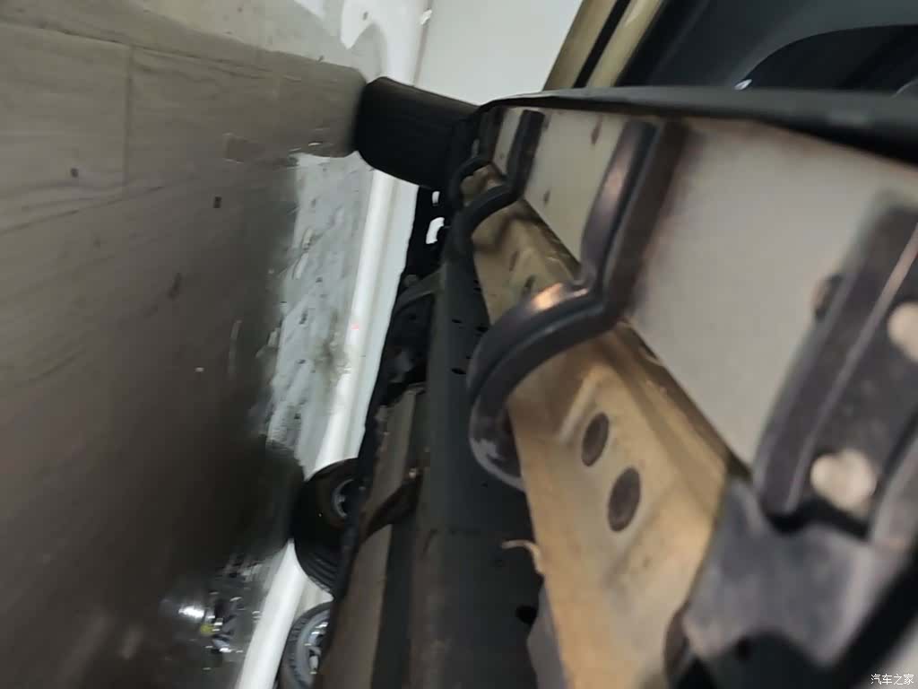 Tank 300, 2025 22