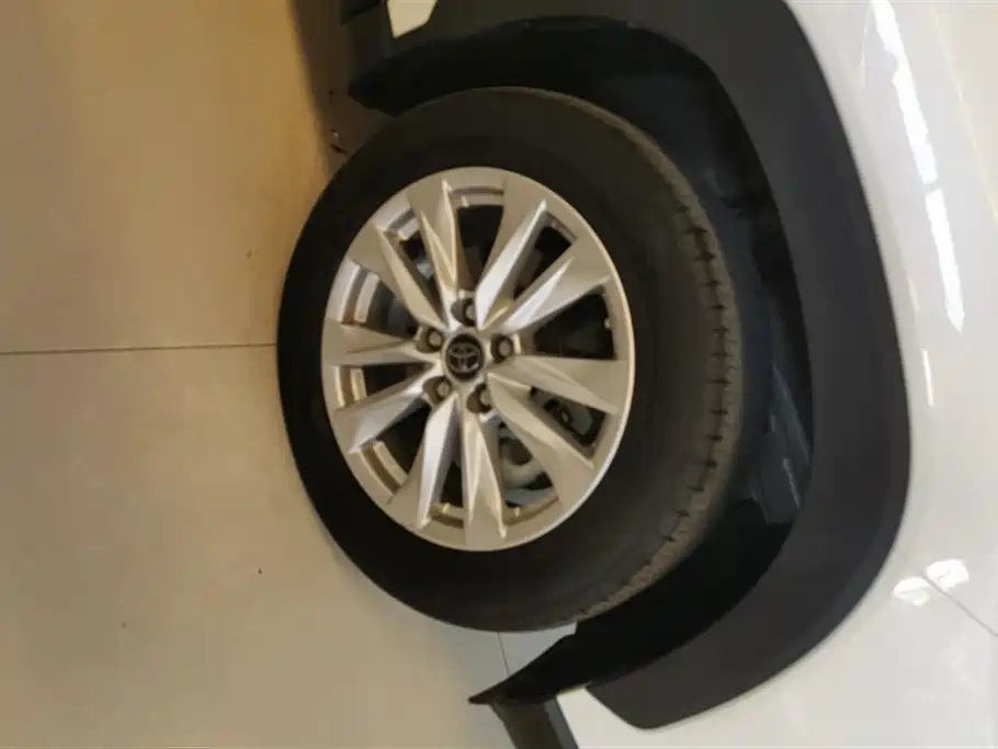 Toyota Corolla Sharp amplifier