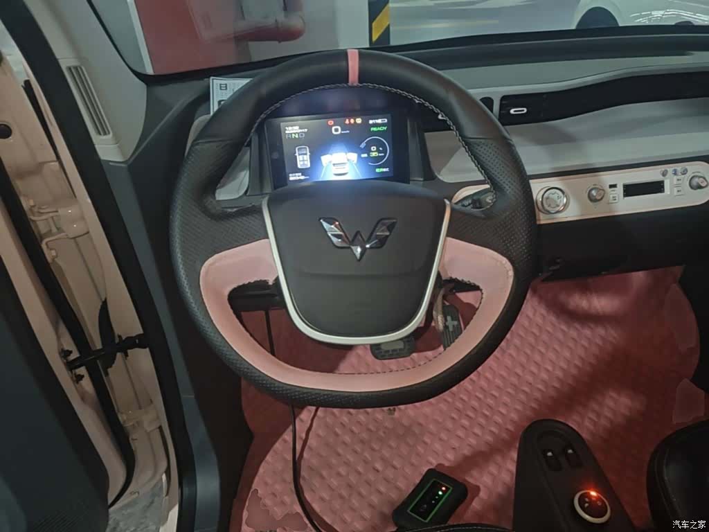 Wuling MINIEV, 2021 11