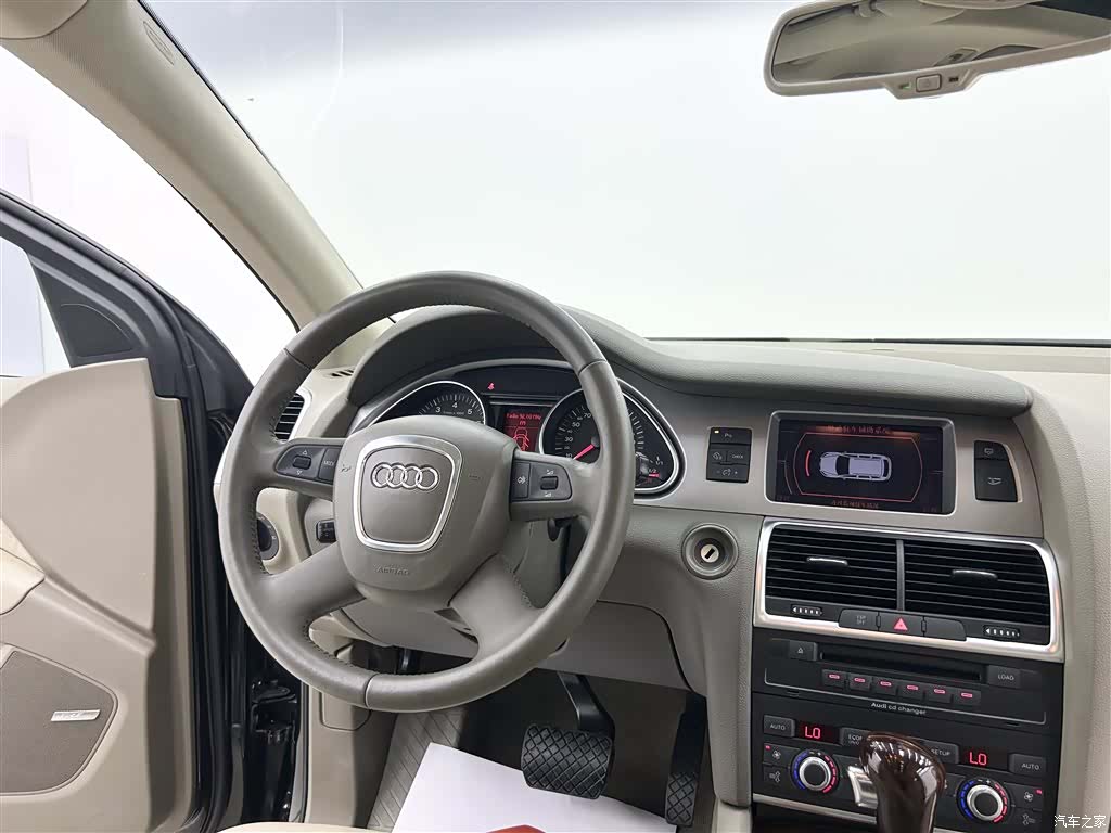 Audi Q7, 2013 15